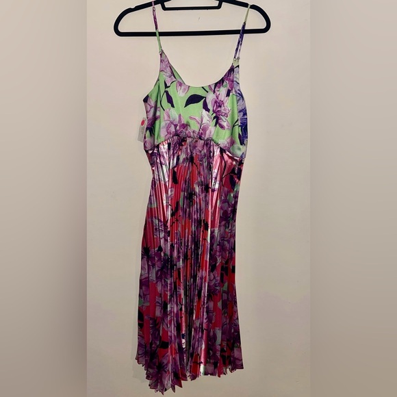 DELFI Collective Floral Dress in Purple and Green - Picture 3 of 4